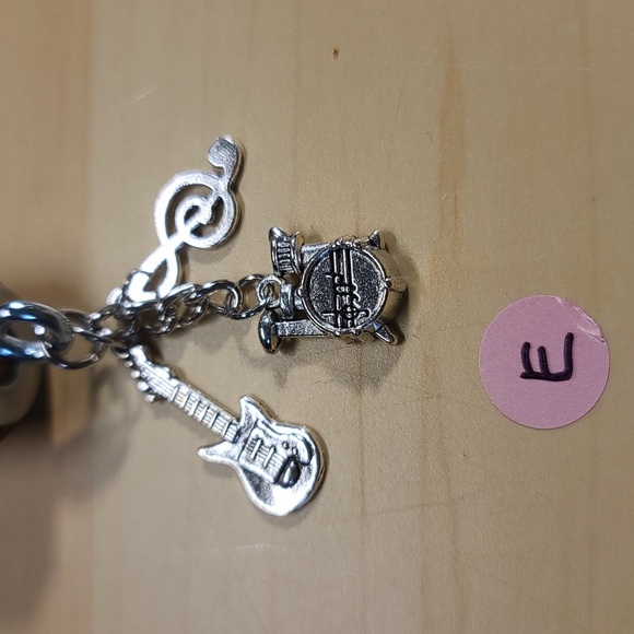 Music 2 for 1 price - Upcycled Wine Cork - Key Chain - Purse Charm - Pick  2. - Picture 6 of 6